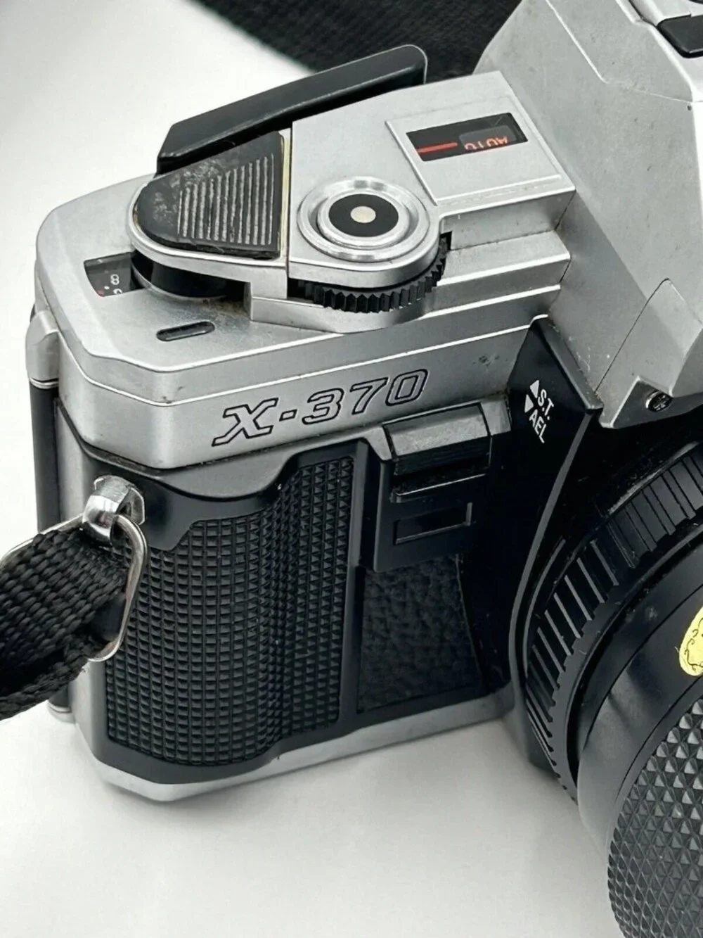 Vintage Minolta X-370 SLR 35mm Camera With Lens And Strap - Untested